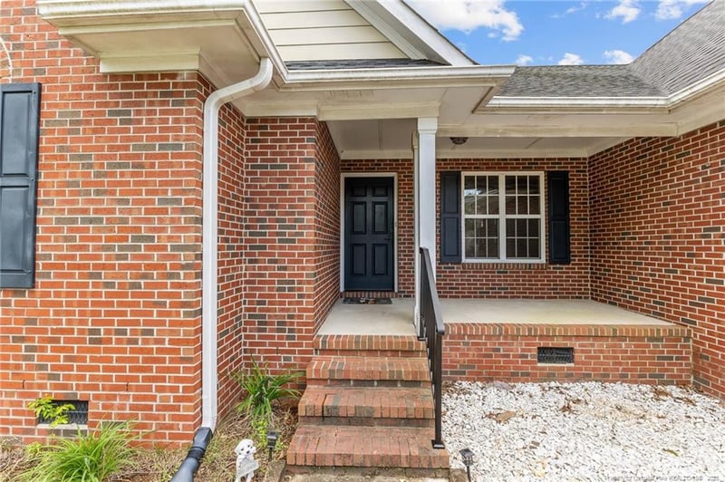 5841 Blue Sky Ln, Hope Mills, NC 28348