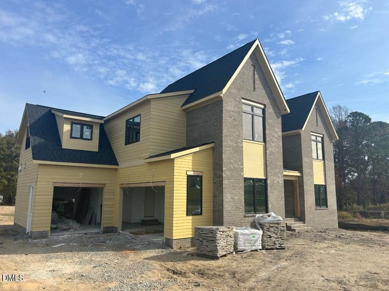 5841 Carriage Gate Dr, Raleigh, NC 27603