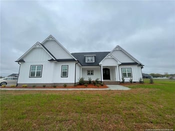 5841 Dottie Cir, Hope Mills, NC 28348