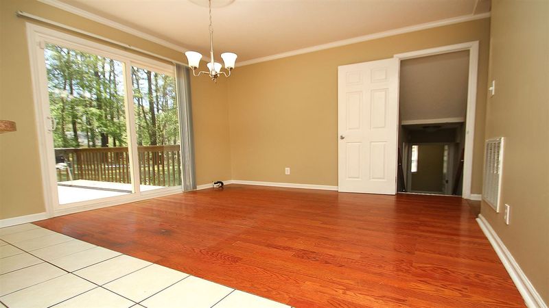 5841 Sandstone Dr, Durham, NC 27713