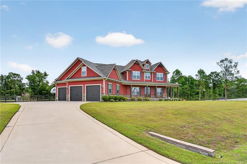 5844 Dottie Cir, Hope Mills, NC 28348