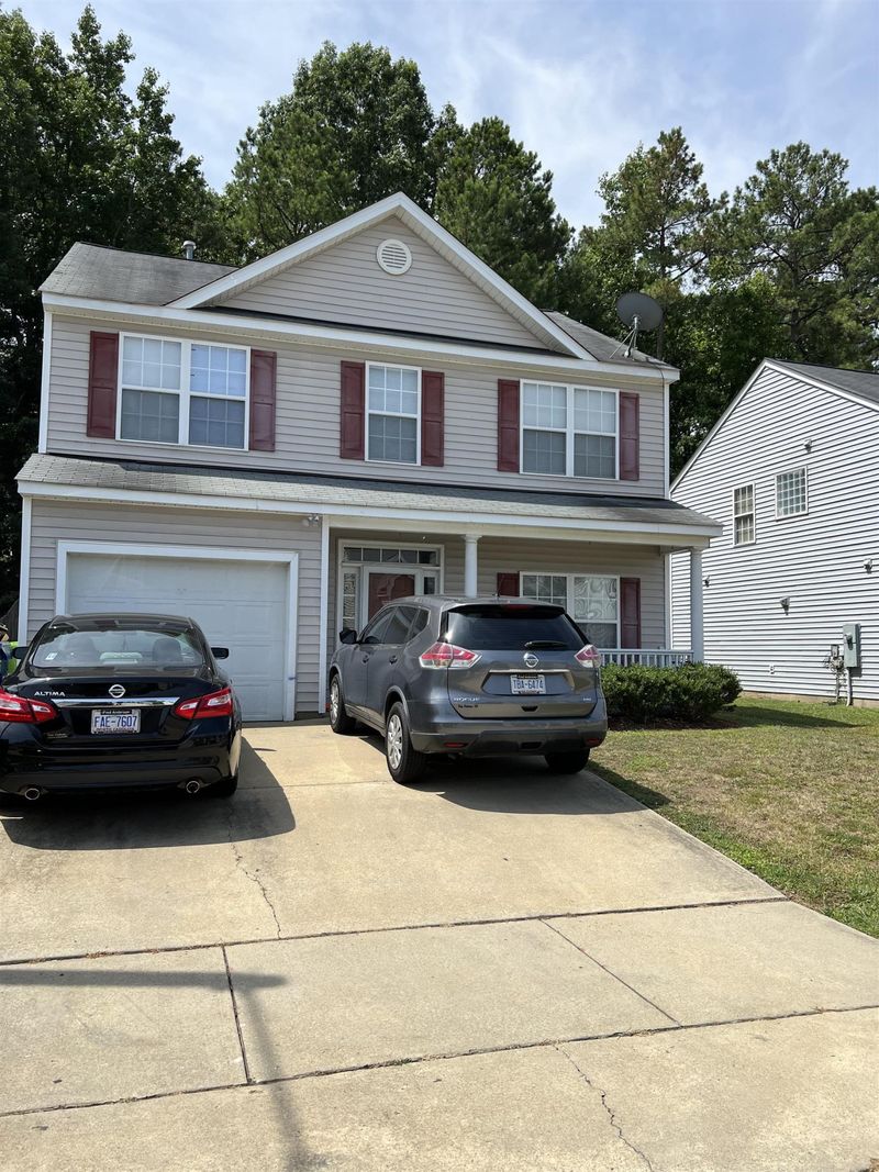 5844 Wynmore Rd, Raleigh, NC 27610