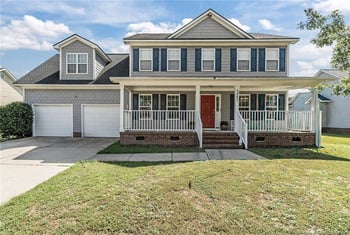 5845 Blue Sky Ln, Hope Mills, NC 28348