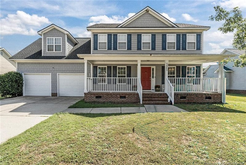 5845 Blue Sky Ln, Hope Mills, NC 28348