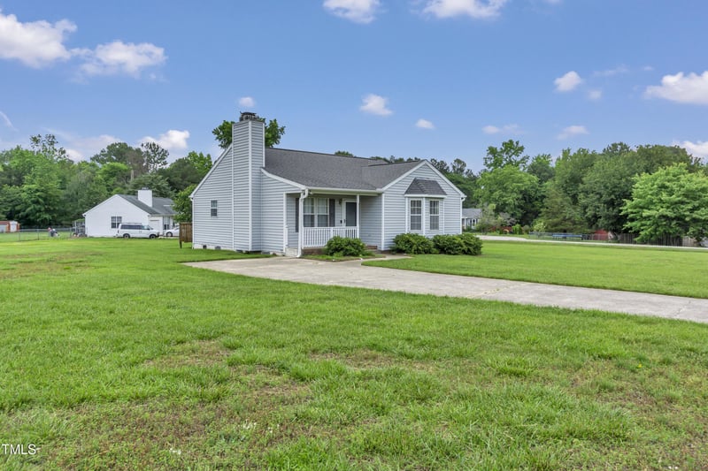 5849 Rocking Chair Dr, Youngsville, NC 27596