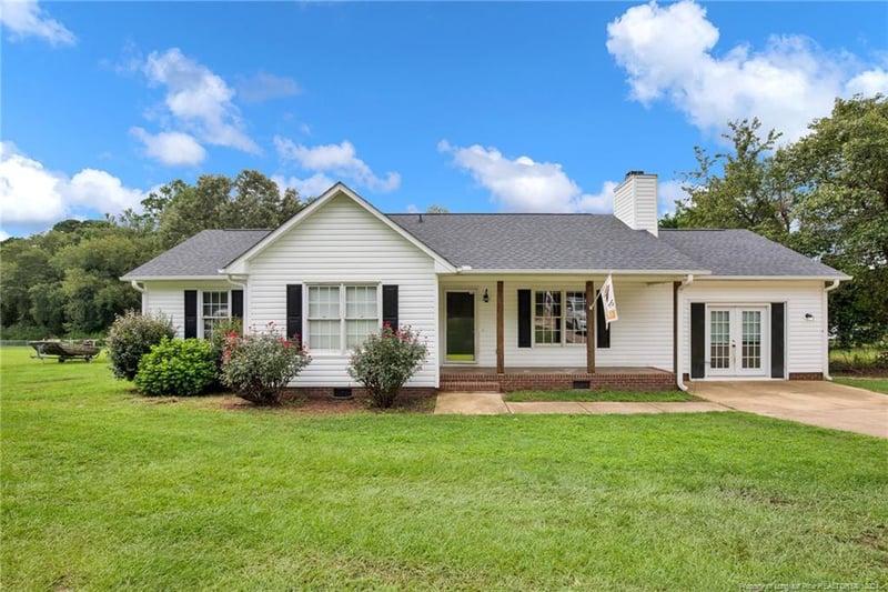 585 Bill Avery Rd, Coats, NC 27521