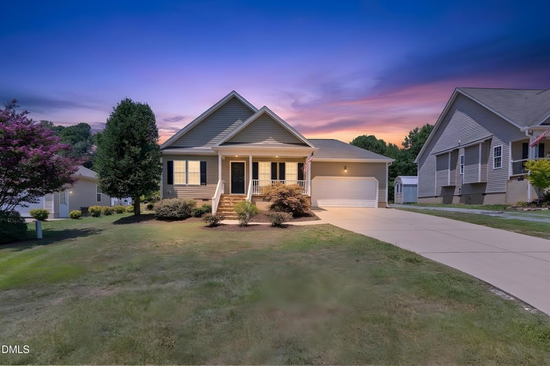 585 Cokesbury Park Ln, Fuquay Varina, NC 27526