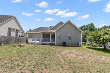585 Cokesbury Park Ln, Fuquay Varina, NC 27526