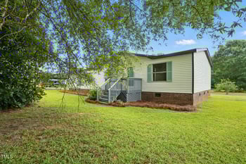 585 Smith Rd, Smithfield, NC 27577