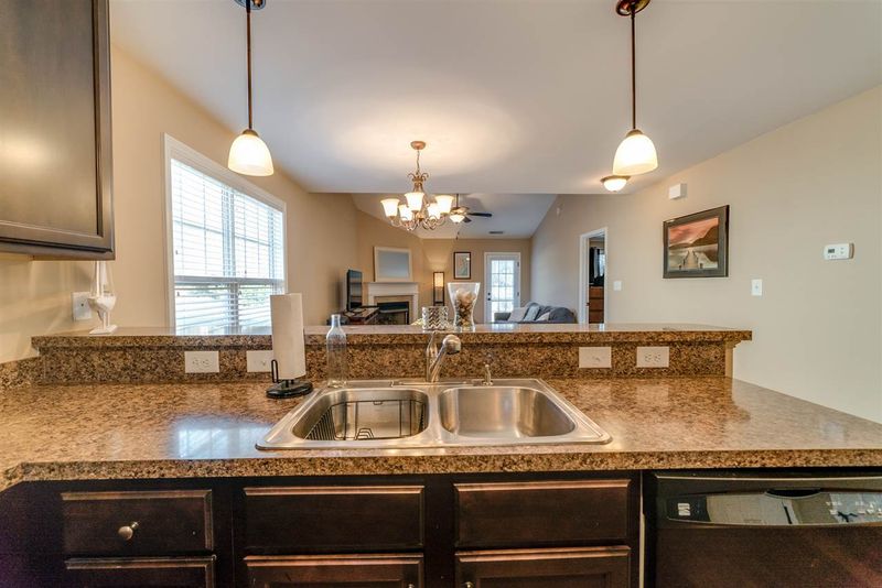 585 Winding Wood Dr, Clayton, NC 27520