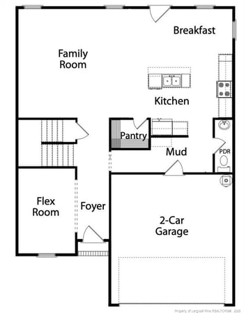 5851 Panther Dr, Hope Mills, NC 28348