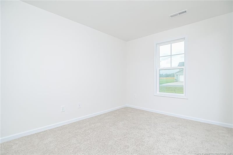 5851 Panther Dr, Hope Mills, NC 28348