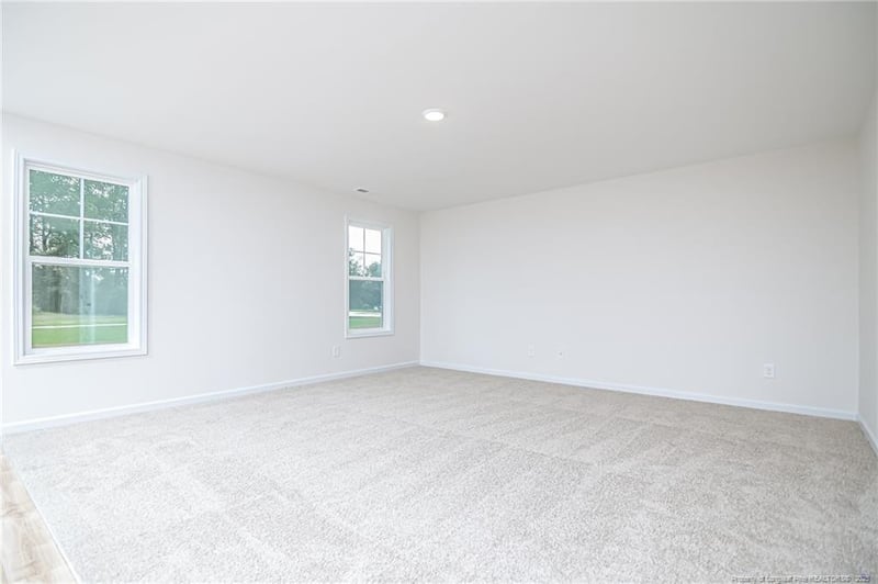 5851 Panther Dr, Hope Mills, NC 28348