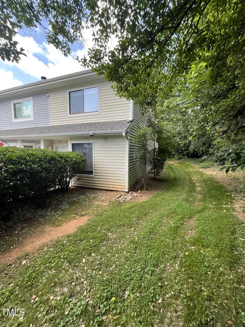 5851 Shady Grove Cir, Raleigh, NC 27609