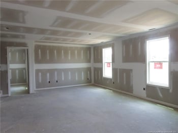 5852 Panther Dr, Hope Mills, NC 28348