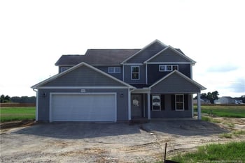 5852 Panther Dr, Hope Mills, NC 28348