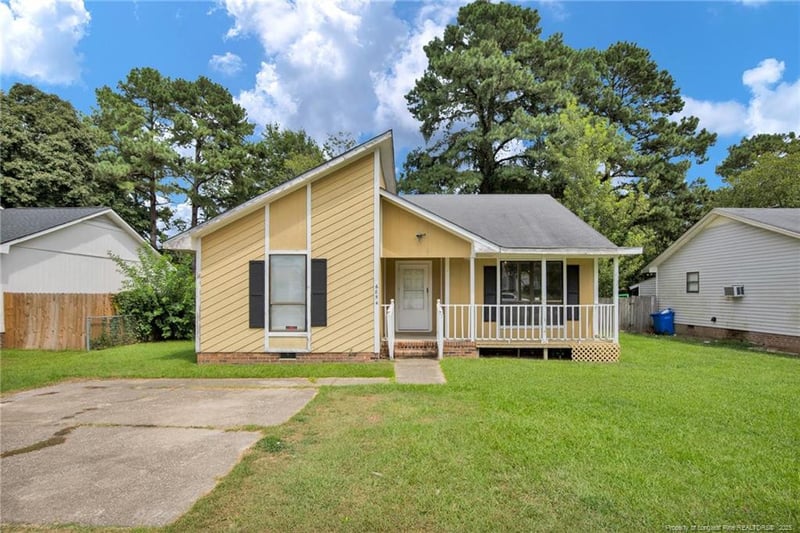 5854 Kizer Dr, Fayetteville, NC 28314