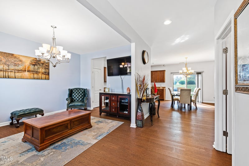 586 Codie Reed Ct, Holly Springs, NC 27540