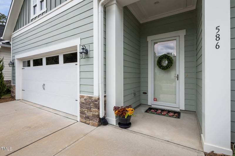 586 Middleton Pl, Chapel Hill, NC 27516