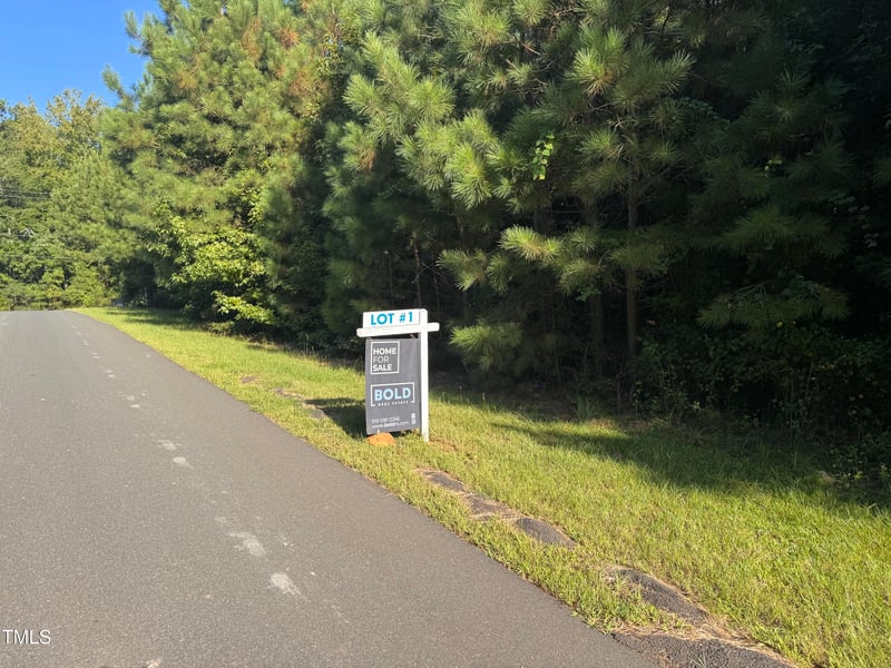 586 Poythress Rd, Chapel Hill, NC 27516