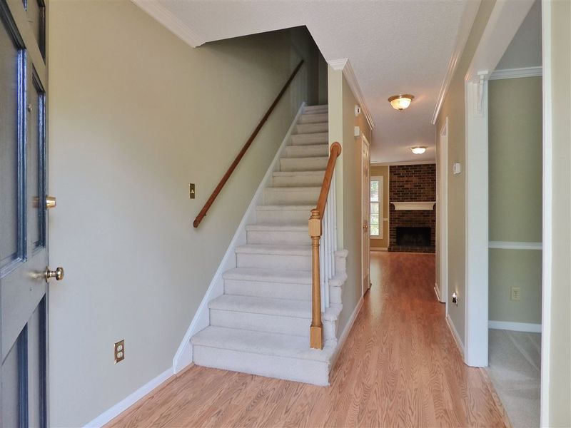5860 Hills Dr, Raleigh, NC 27609