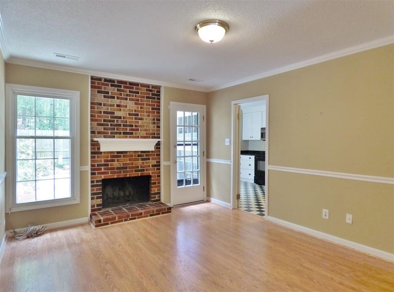 5860 Hills Dr, Raleigh, NC 27609