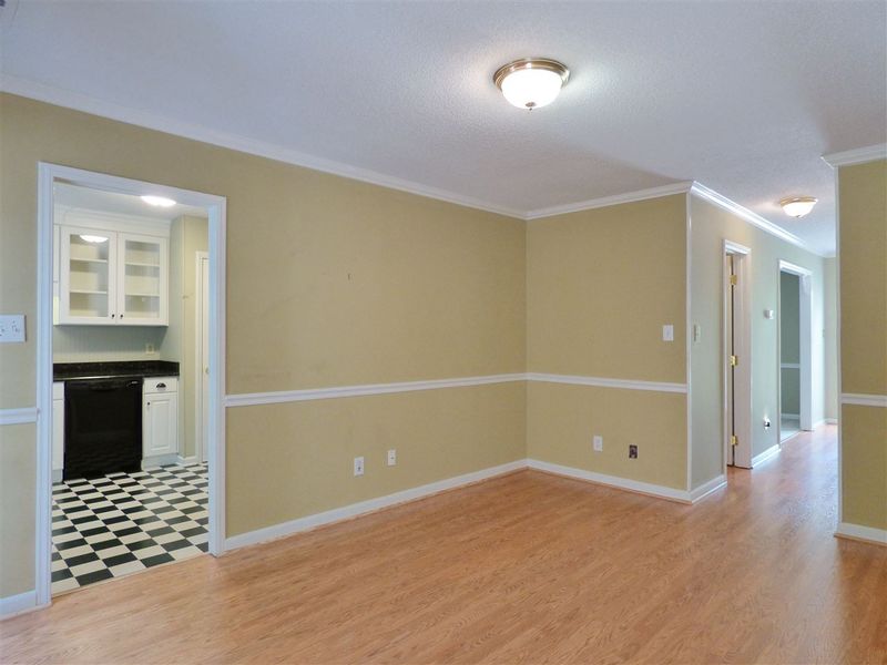 5860 Hills Dr, Raleigh, NC 27609