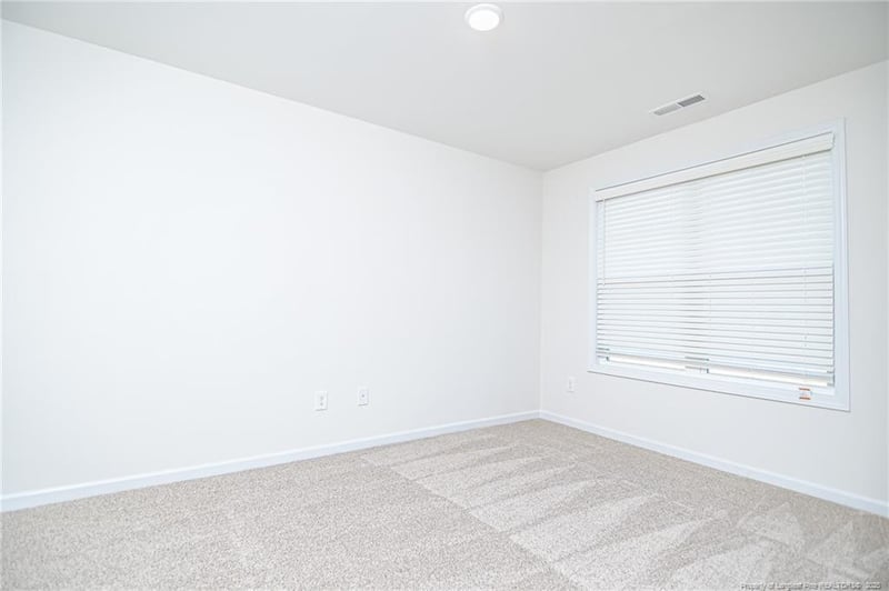 5864 Panther Dr, Hope Mills, NC 28348