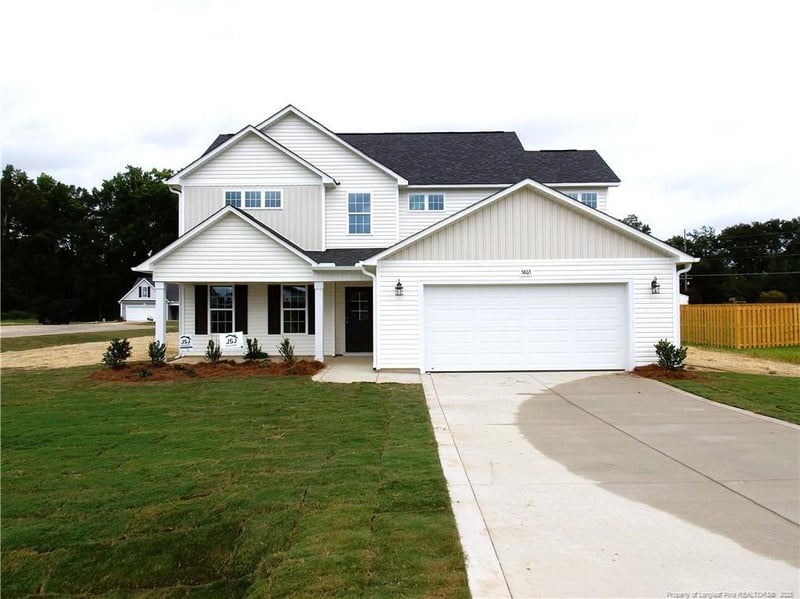 5865 Panther Dr, Hope Mills, NC 28348