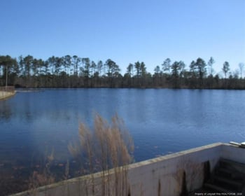 5869 Permastone Lake Rd, Hope Mills, NC 28348