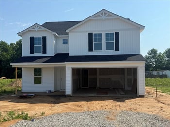 5871 Panther Dr, Hope Mills, NC 28348