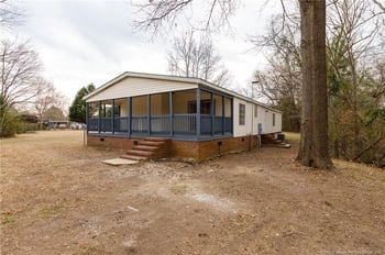 5873 Saint Josephs Dr, Fayetteville, NC 28306