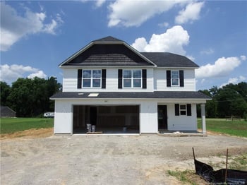 5877 Panther Dr, Hope Mills, NC 28348