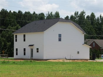 5877 Panther Dr, Hope Mills, NC 28348