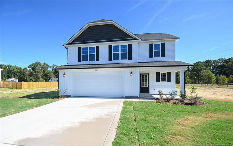 5877 Panther Dr, Hope Mills, NC 28348