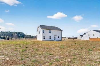 5877 Panther Dr, Hope Mills, NC 28348