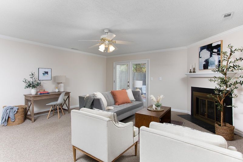 5877 Shady Grove Cir, Raleigh, NC 27609