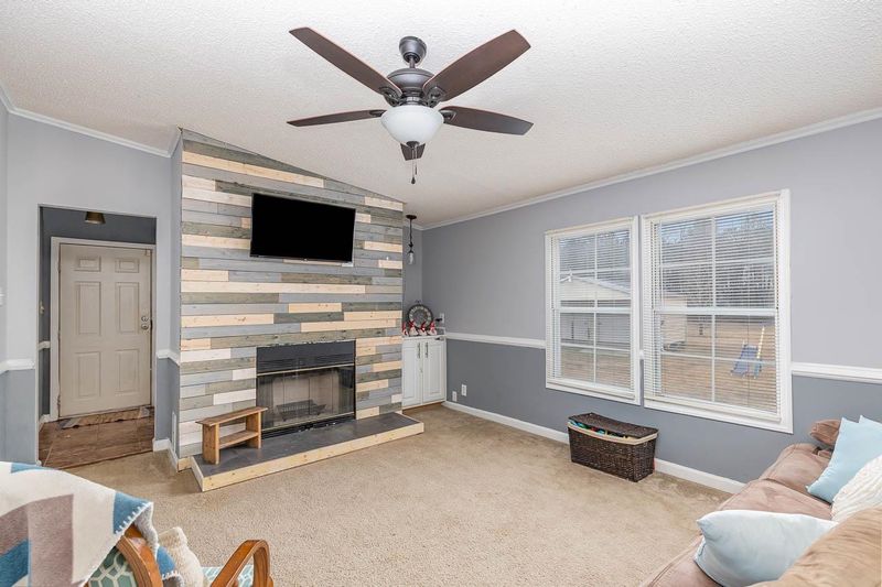 588 Phillips Rd, Selma, NC 27576