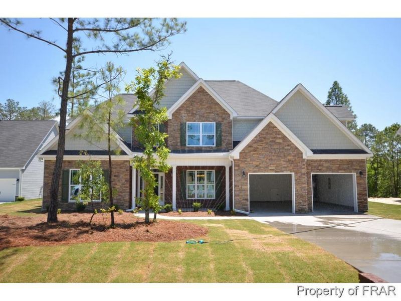 588 Sea Mist Dr, Sanford, NC 27332