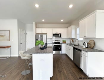 588 Springtooth Dr, Zebulon, NC 27597