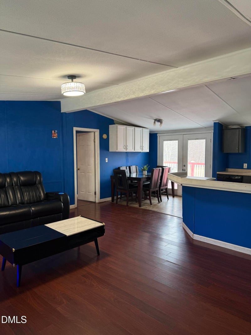 5880 Kellys Landing Rd, Fayetteville, NC 28306