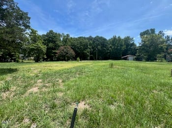 5886 Nc 96 , Selma, NC 27576