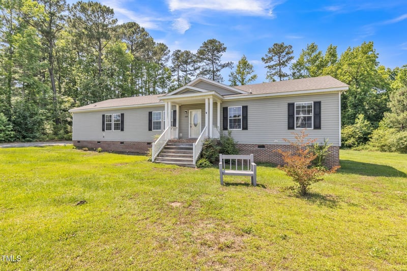 589 Atkinson Mill Rd, Selma, NC 27576