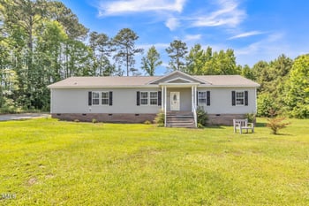 589 Atkinson Mill Rd, Selma, NC 27576