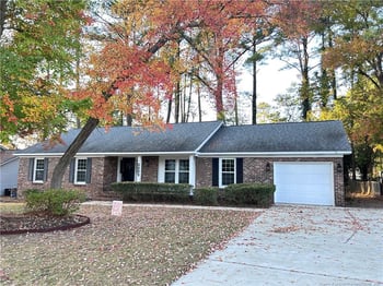 5890 Waccamaw Ct, Fayetteville, NC 28314