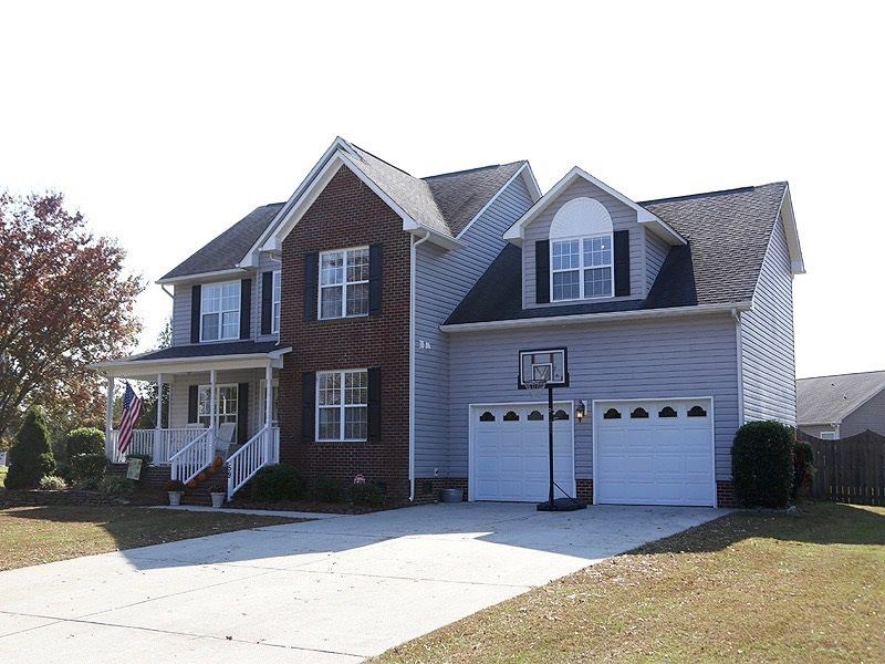 59 Climbing Arch Ct, Lillington, NC 27546