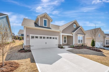 59 Firefly Ln, Fuquay Varina, NC 27526