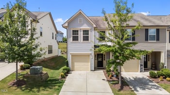 59 Hawkstone De Dr, Clayton, NC 27527