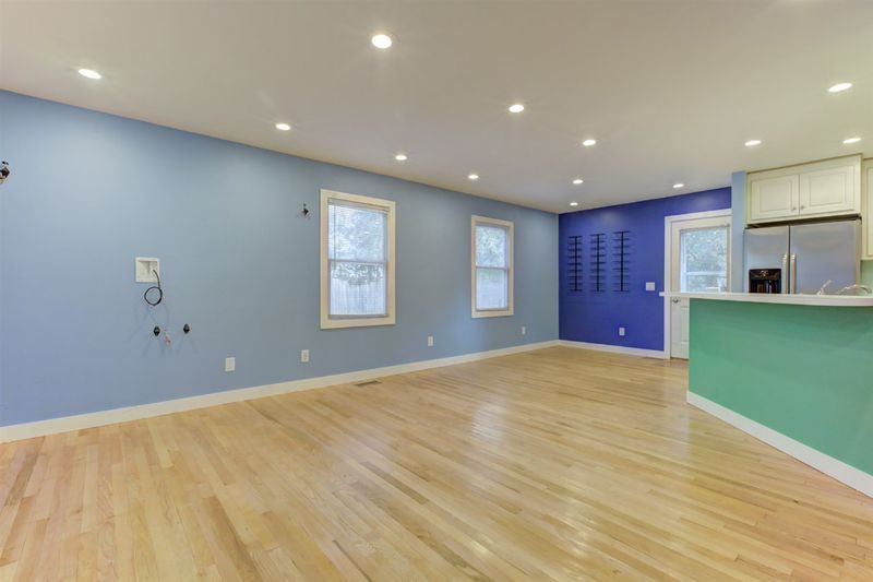 59 Honeysuckle Dr, Pittsboro, NC 27312