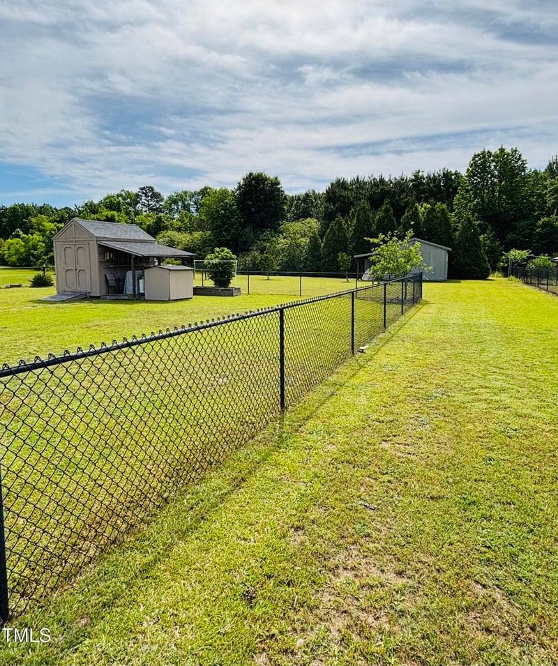 59 Long Grass Dr, Smithfield, NC 27577